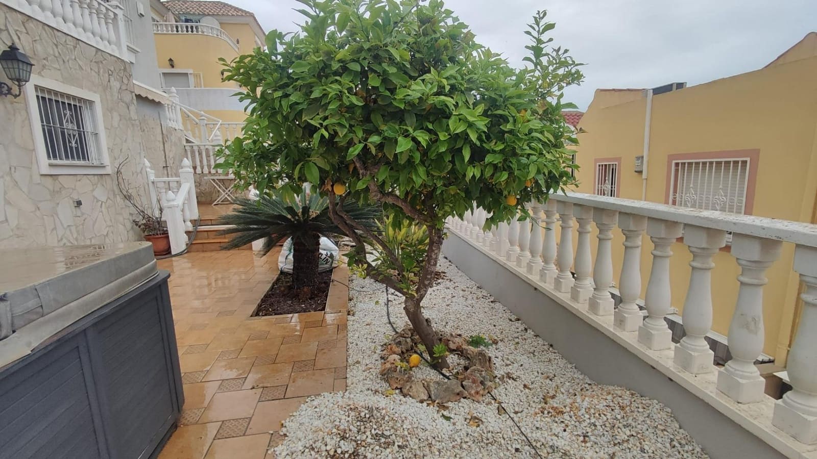 3 soverom Villa til leie i Filipinas med svømmebasseng - € 1 500 (Ref: 10041318)
