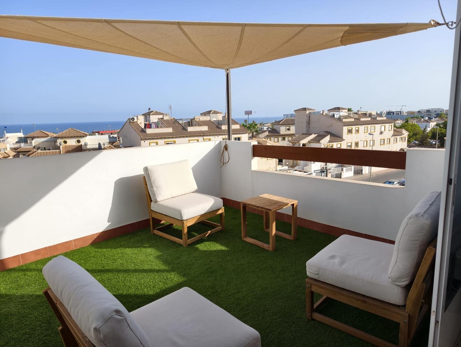 2 soverom Penthouse til salgs i Orihuela Costa med svømmebasseng - € 215 000 (Ref: 10043209)