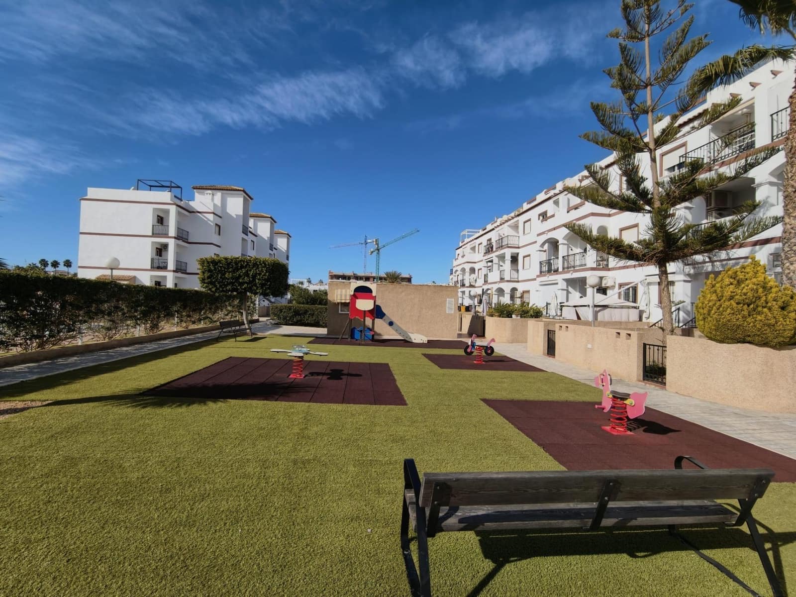 2 soverom Penthouse til salgs i Orihuela Costa med svømmebasseng - € 215 000 (Ref: 10043209)