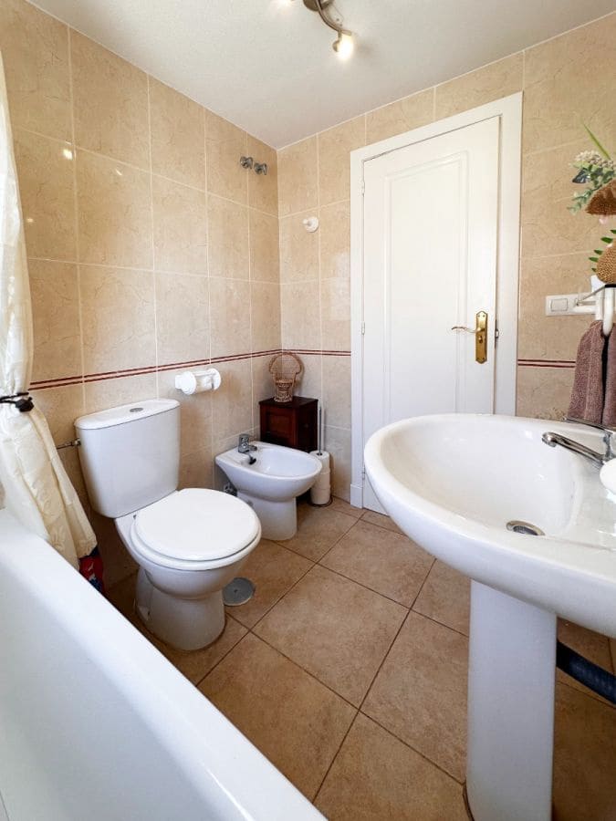 2 sovrum Bungalow till salu i Torrevieja med pool - 179 950 € (Ref: 10043210)
