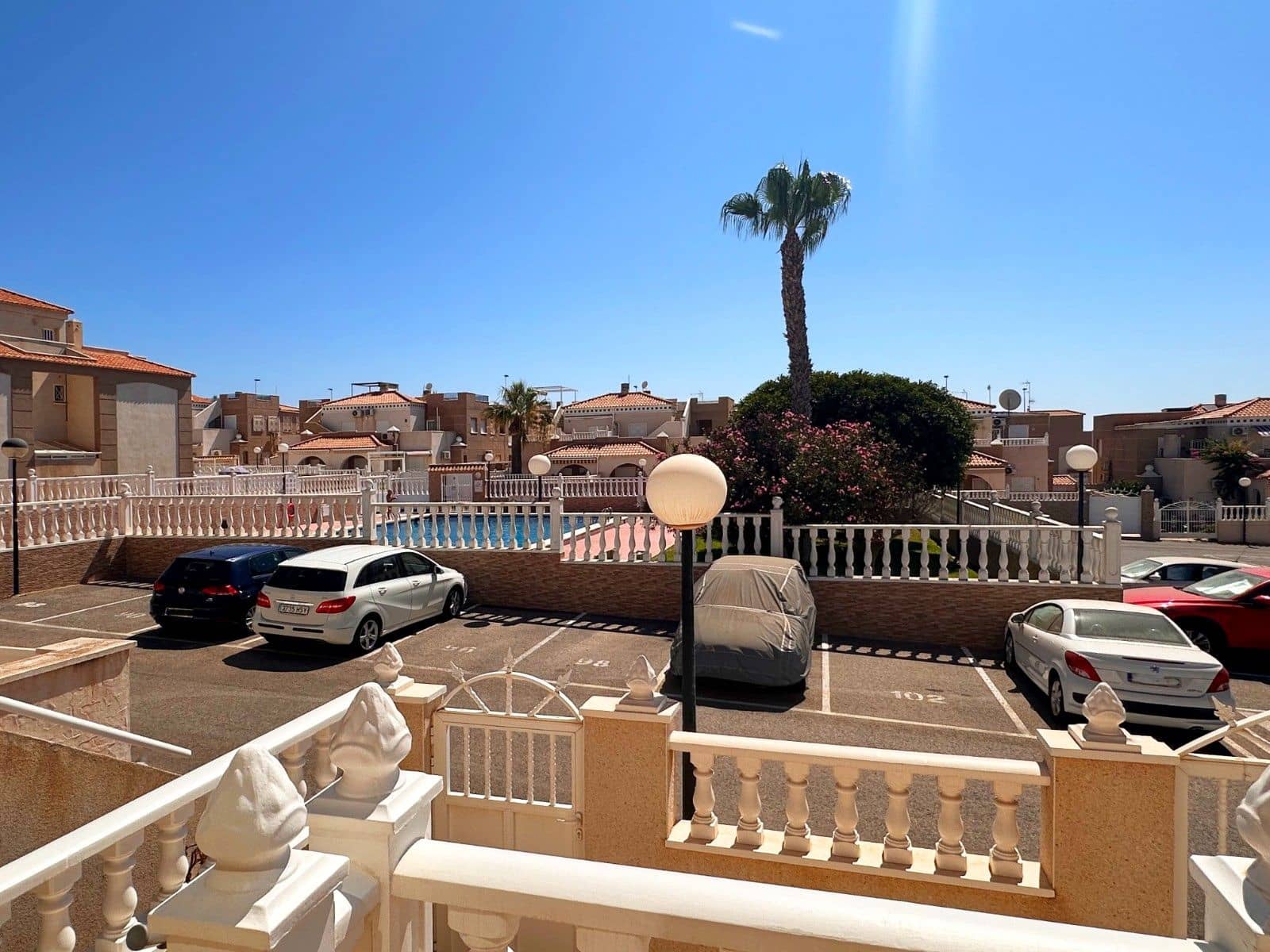 2 sovrum Bungalow till salu i Torrevieja med pool - 179 950 € (Ref: 10043210)