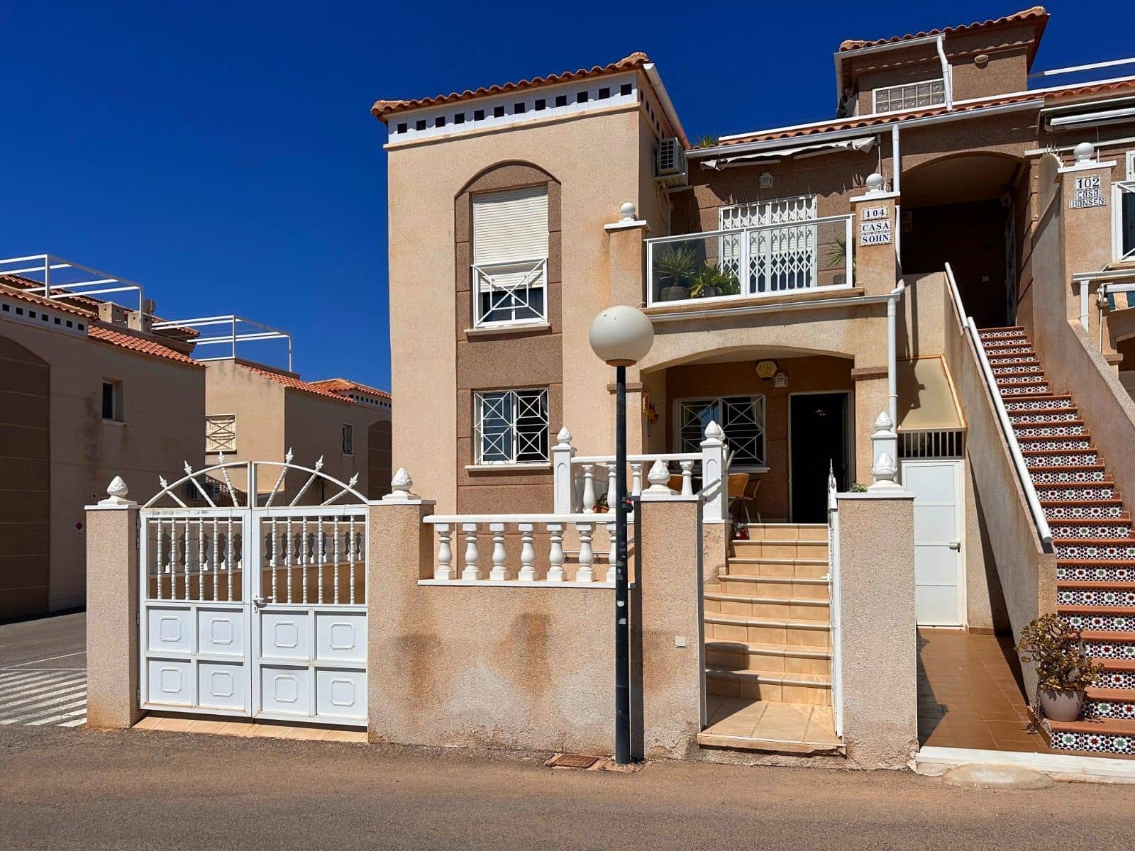2 sovrum Bungalow till salu i Torrevieja med pool - 179 950 € (Ref: 10043210)