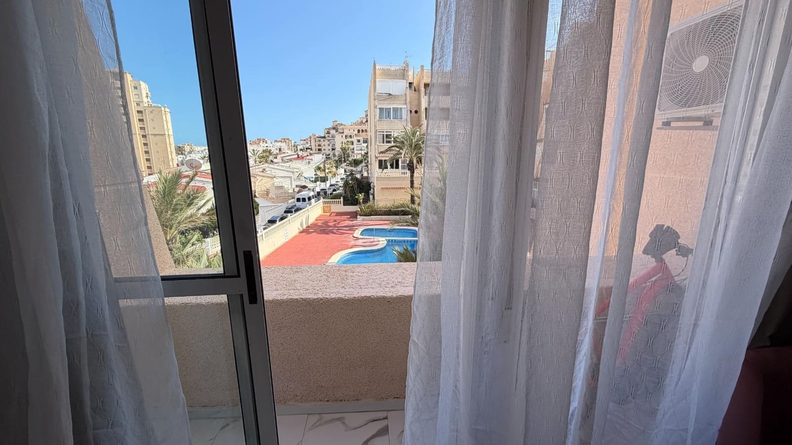 1 quarto Apartamento para venda em Torrevieja com piscina - 159 900 € (Ref: 10043212)