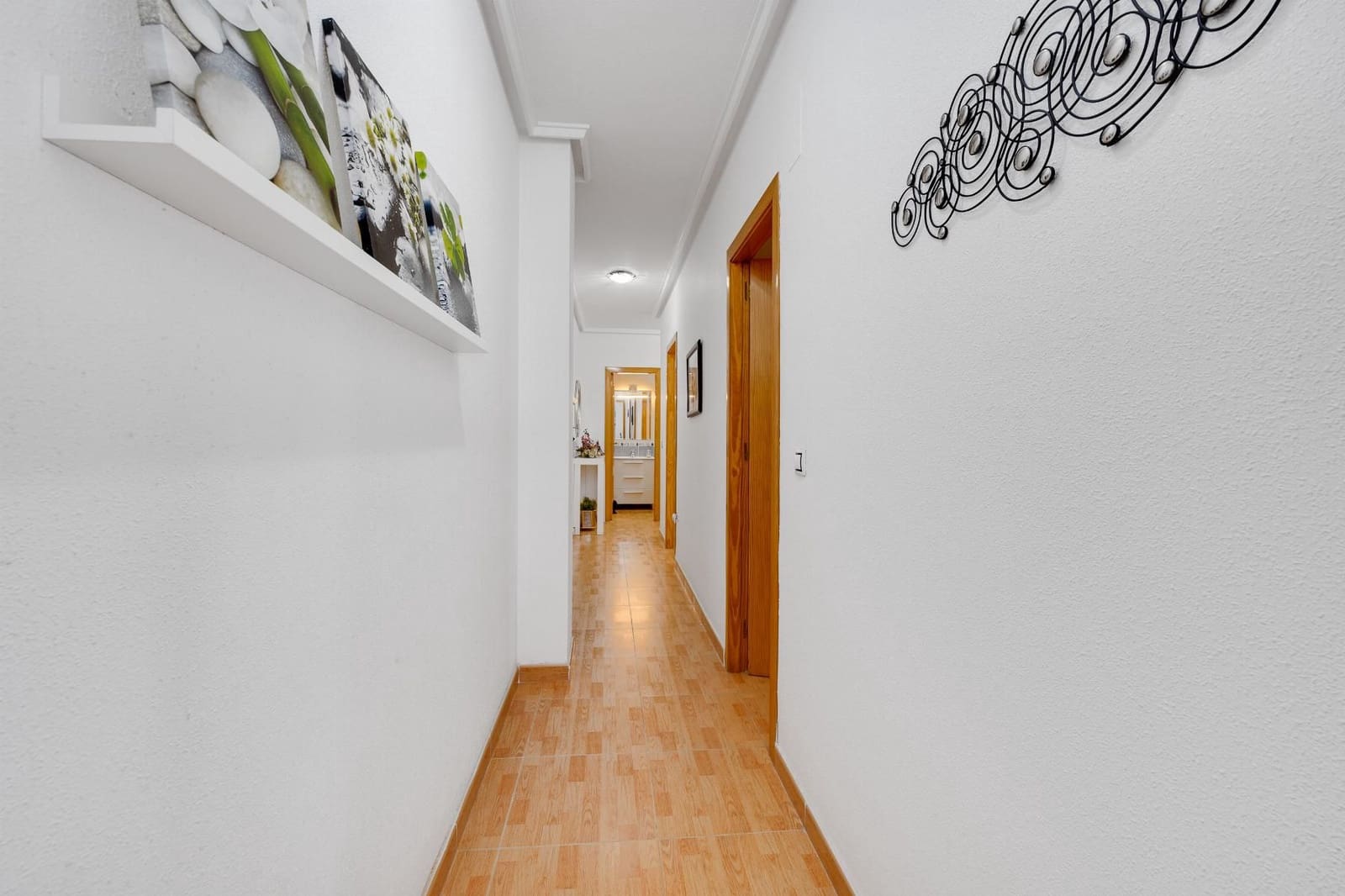 2 slaapkamer Appartement te koop in Torrevieja - € 139.990 (Ref: 10045238)
