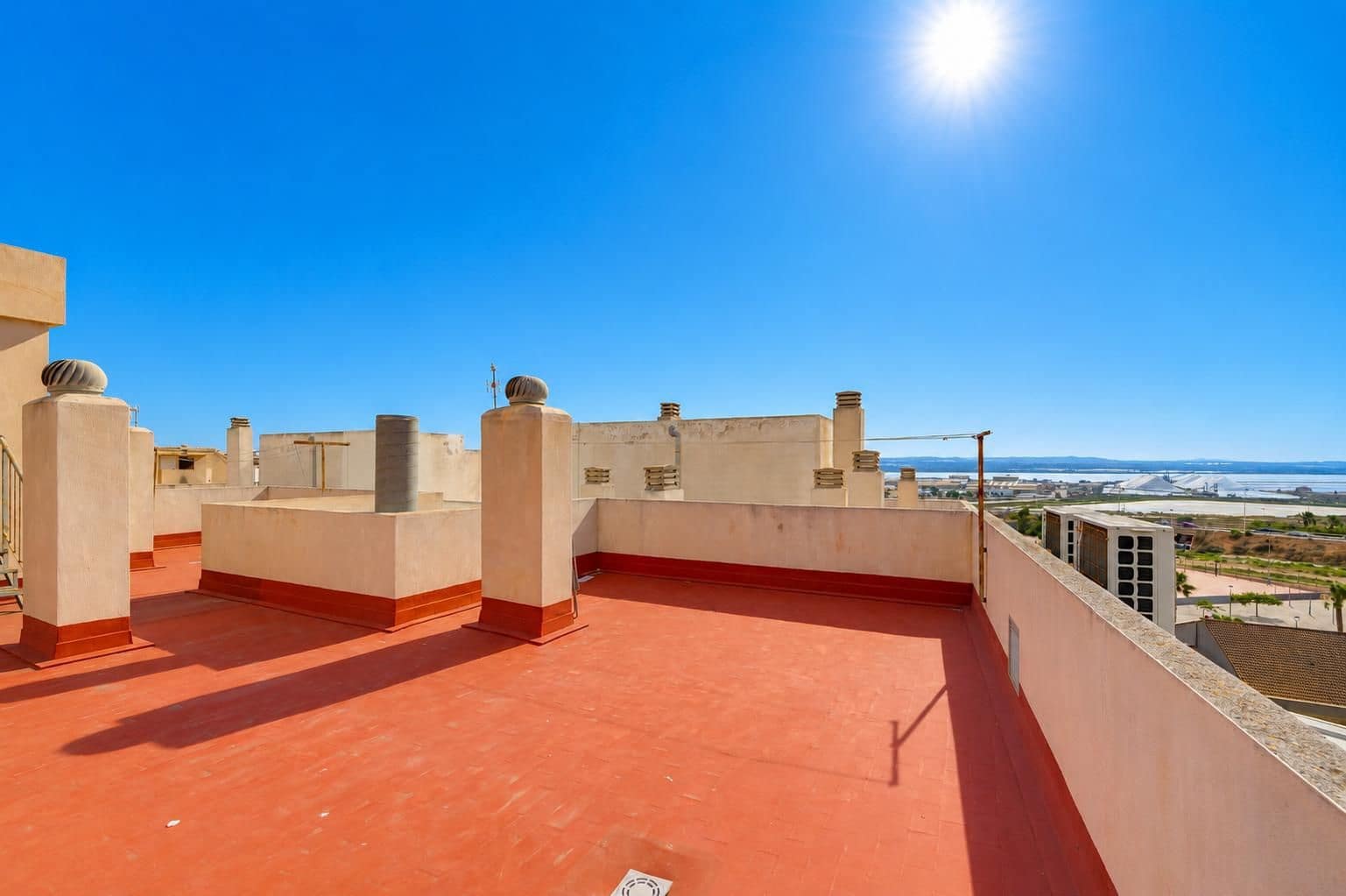 2 slaapkamer Appartement te koop in Torrevieja - € 139.990 (Ref: 10045238)