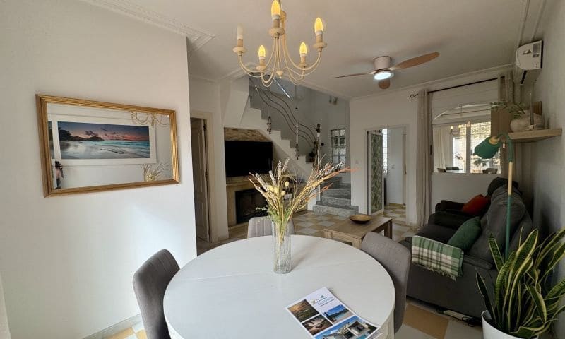 4 makuuhuone Huvila myytävänä paikassa Torrevieja mukana 
autotalli - 398 995 € (Ref: 10047524)