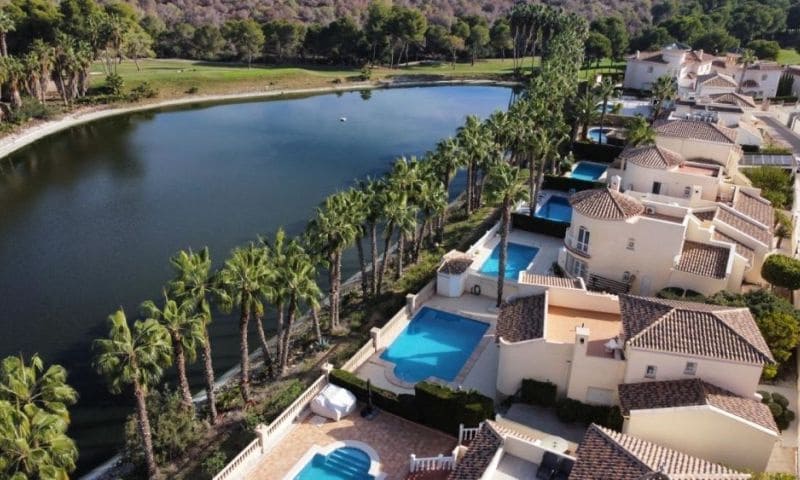 3 soveværelse Villa til salg i Las Ramblas Golf med swimmingpool garage - € 579.995 (Ref: 10047526)