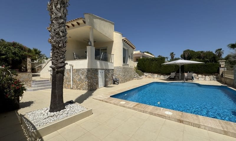 3 soveværelse Villa til salg i Las Ramblas Golf med swimmingpool garage - € 579.995 (Ref: 10047526)