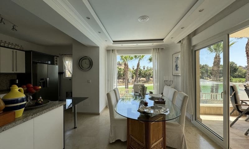 3 soveværelse Villa til salg i Las Ramblas Golf med swimmingpool garage - € 579.995 (Ref: 10047526)
