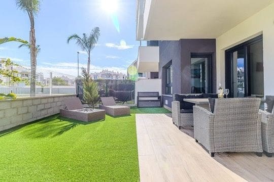 2 Zimmer Apartment zu verkaufen in Filipinas mit Pool - 239.000 € (Ref: 10050355)