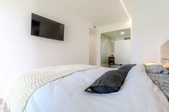 2 Zimmer Apartment zu verkaufen in Filipinas mit Pool - 239.000 € (Ref: 10050355)