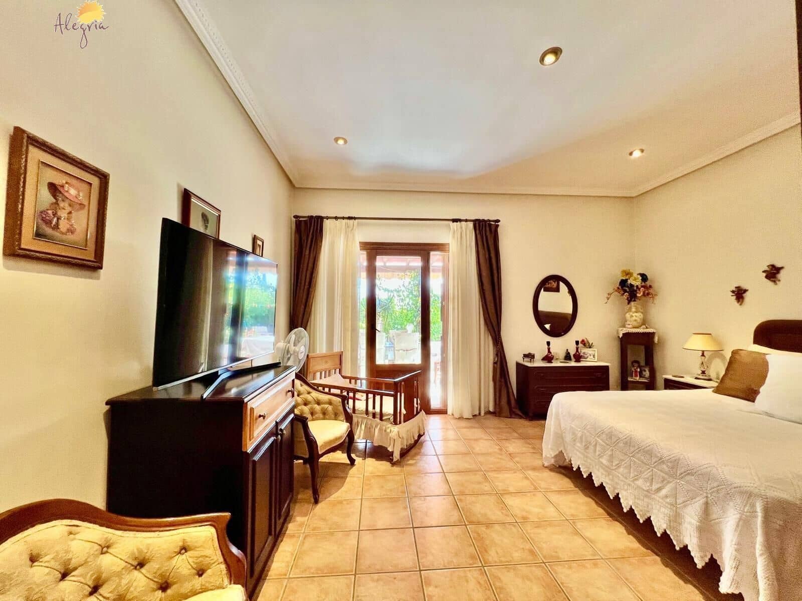 4 Zimmer Villa zu verkaufen in Daya Vieja mit Pool Garage - 850.000 € (Ref: 10051840)