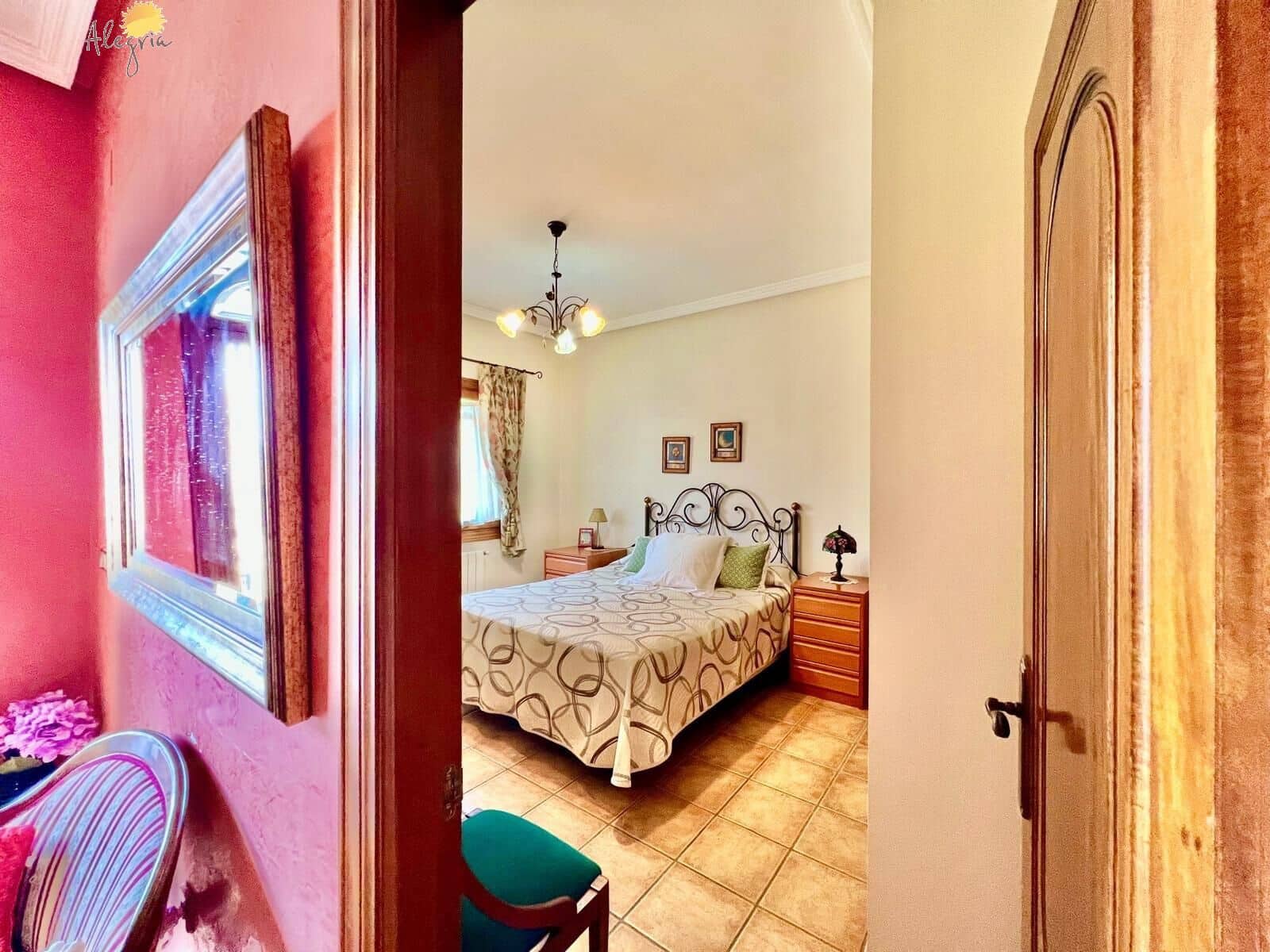 4 Zimmer Villa zu verkaufen in Daya Vieja mit Pool Garage - 850.000 € (Ref: 10051840)