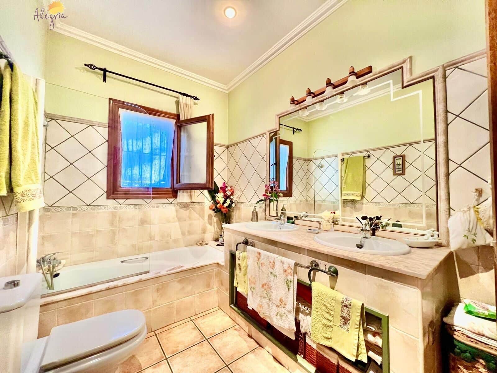 4 Zimmer Villa zu verkaufen in Daya Vieja mit Pool Garage - 850.000 € (Ref: 10051840)