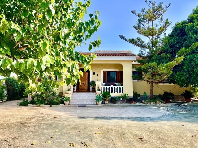 Chalet de 4 habitaciones en Daya Vieja en venta con piscina garaje - 850.000 € (Ref: 10051840)