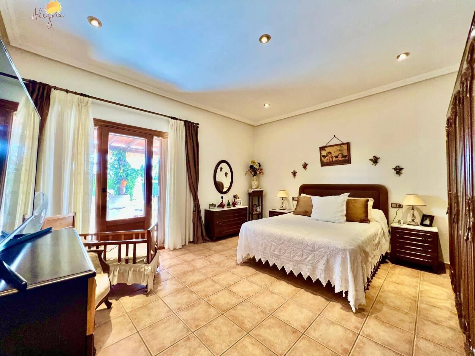 4 Zimmer Villa zu verkaufen in Daya Vieja mit Pool Garage - 850.000 € (Ref: 10051840)