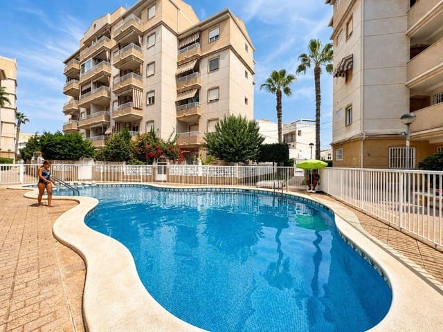 Apartamento de 1 habitación en Torrevieja en venta con piscina - 199.000 € (Ref: 10051844)