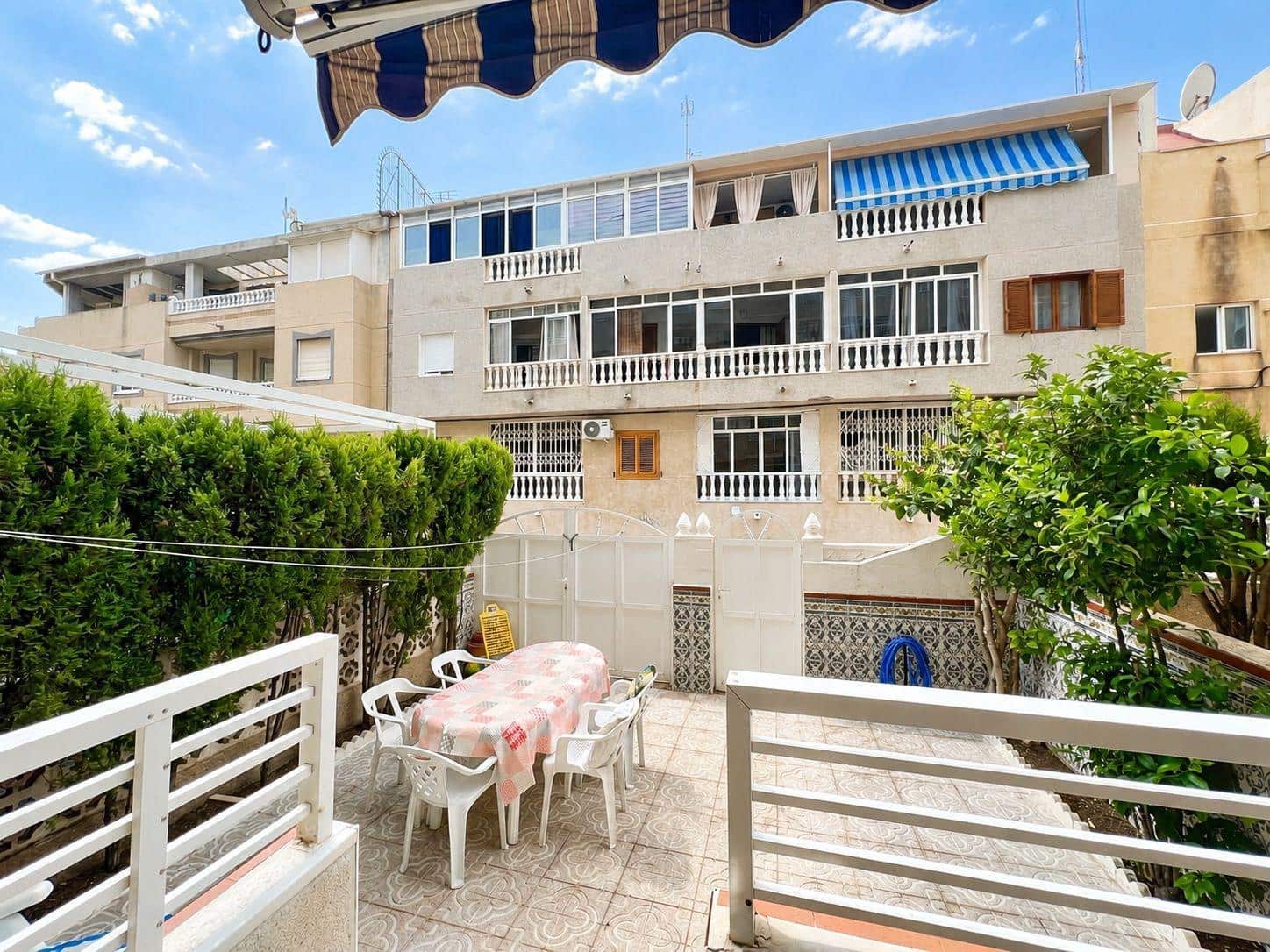 Apartamento de 1 habitación en Torrevieja en venta con piscina - 199.000 € (Ref: 10051844)