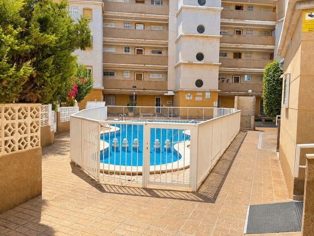 Apartamento de 1 habitación en Torrevieja en venta con piscina - 199.000 € (Ref: 10051844)