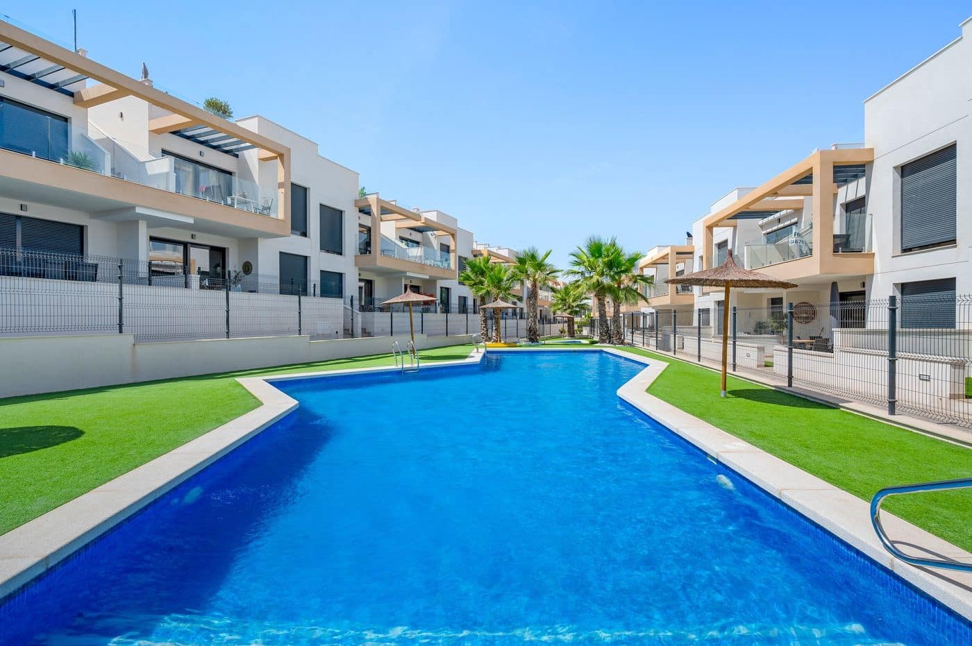 2 chambre Appartement à vendre à Orihuela Costa avec piscine - 279 000 € (Ref: 10067874)