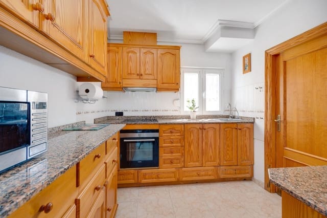 3 slaapkamer Villa te koop in Playa Flamenca, Orihuela met zwembad - € 389.000 (Ref: 10081139)