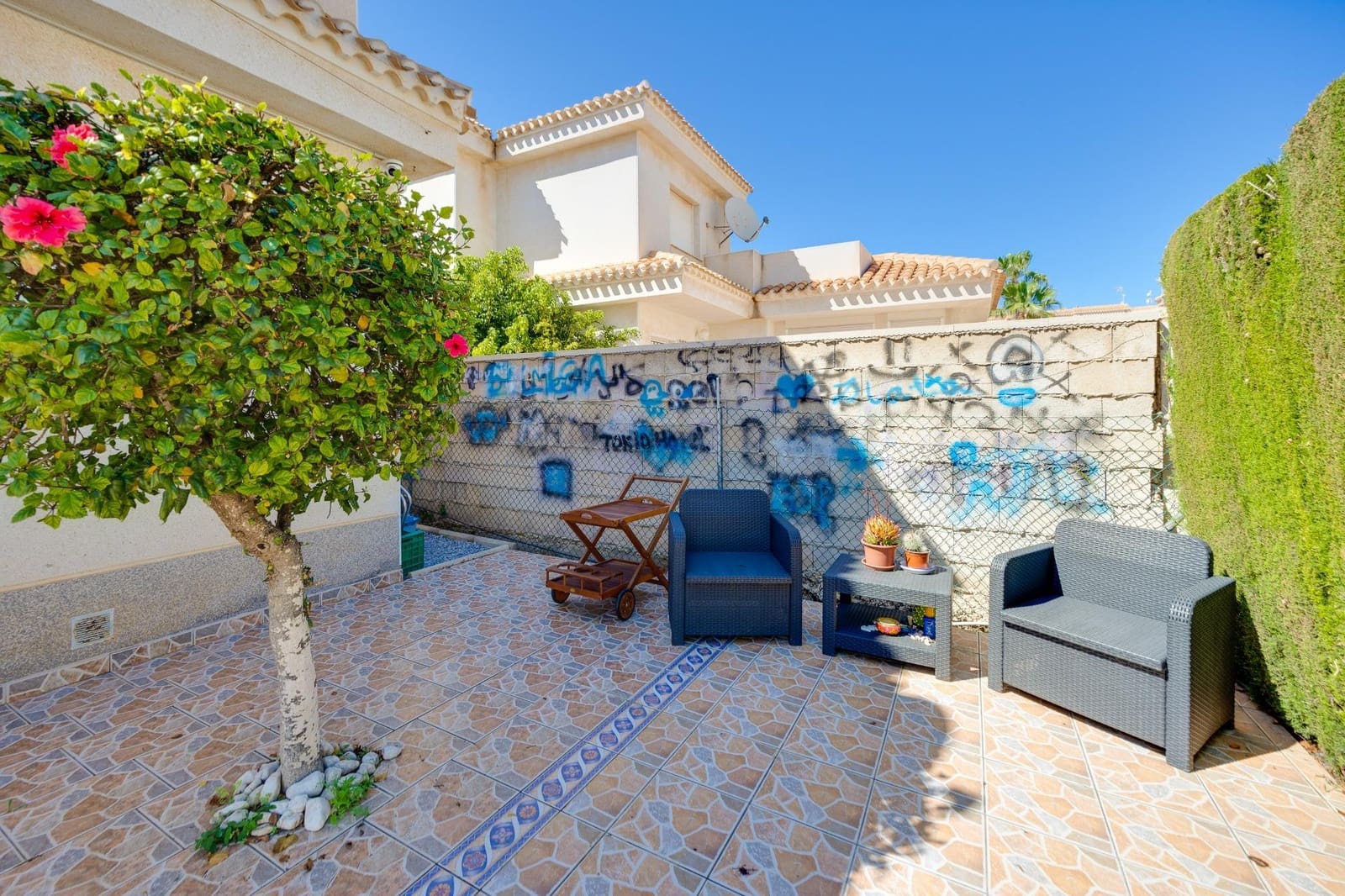3 slaapkamer Villa te koop in Playa Flamenca met zwembad - € 389.000 (Ref: 10081139)