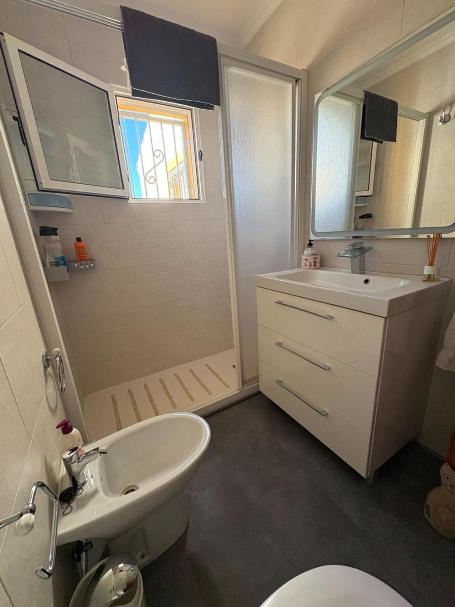 Adosado de 3 habitaciones en Playa Flamenca en venta - 200.000 € (Ref: 10089632)
