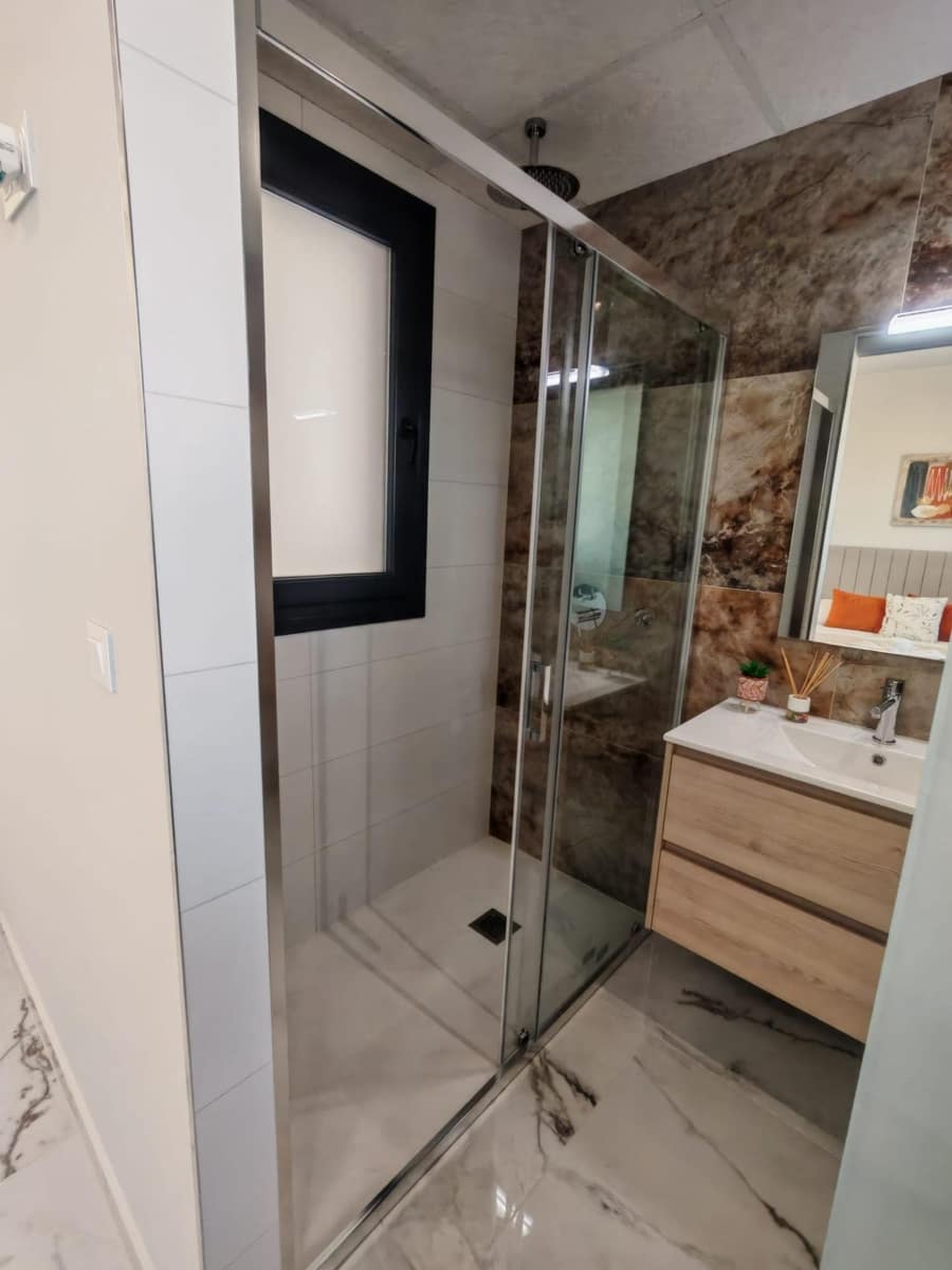 2 sypialnia Bungalow na sprzedaż w Ciudad Quesada z basenem garażem - 322 000 € (Ref: 10091218)