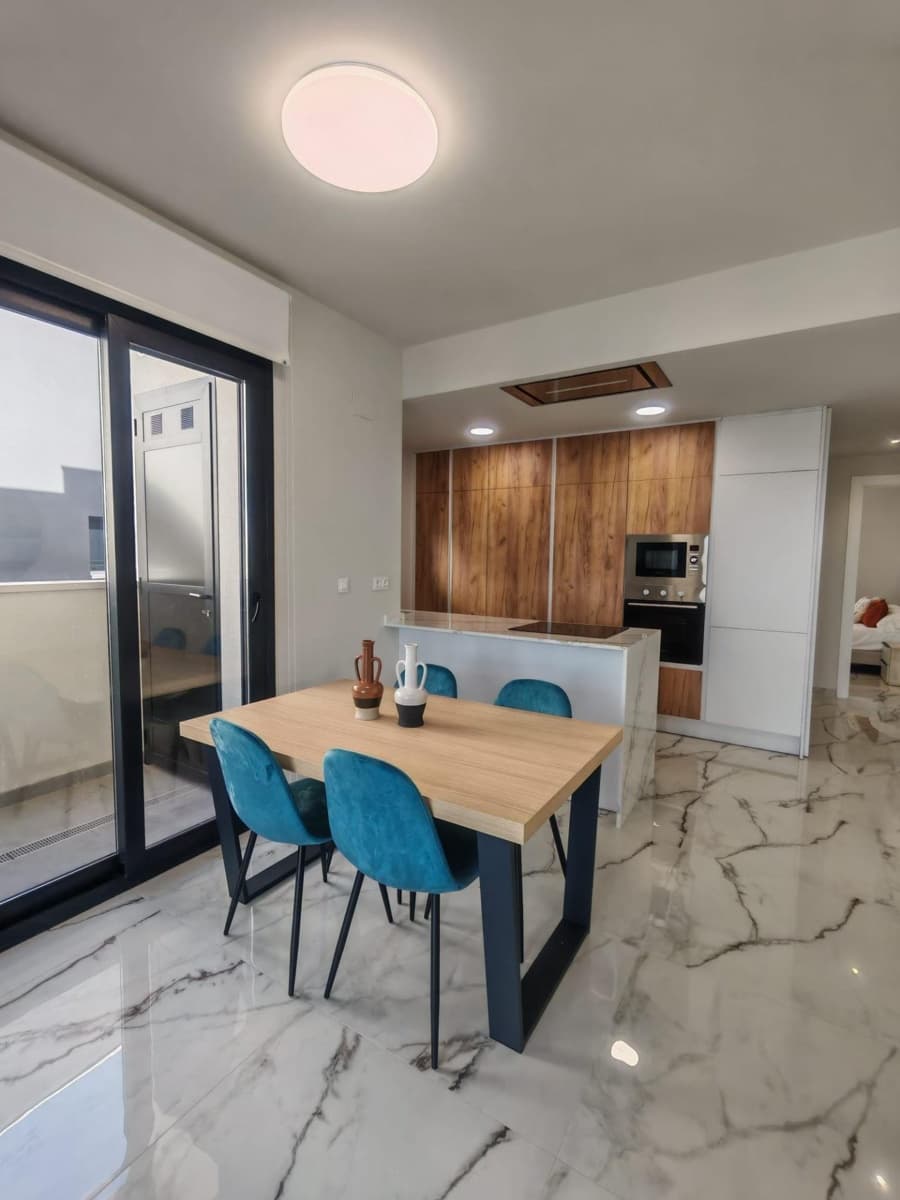 2 sypialnia Bungalow na sprzedaż w Ciudad Quesada z basenem garażem - 322 000 € (Ref: 10091218)
