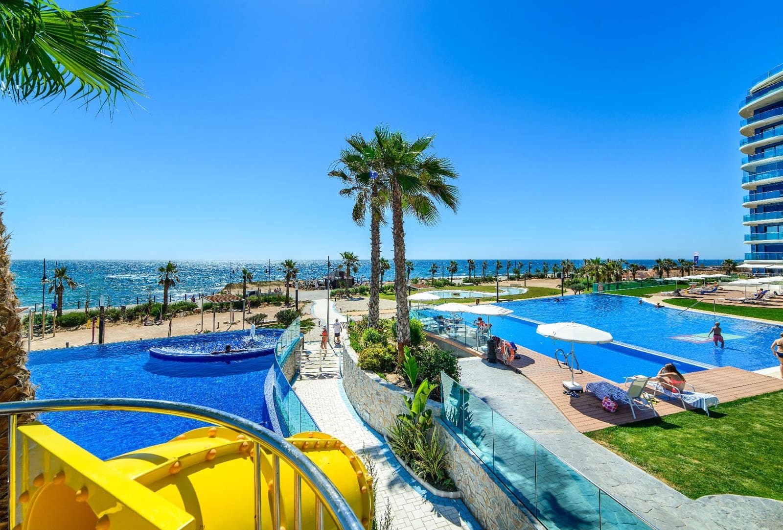 2 bedroom Penthouse for sale in Punta Prima with pool - € 665,000 (Ref: 10094934)