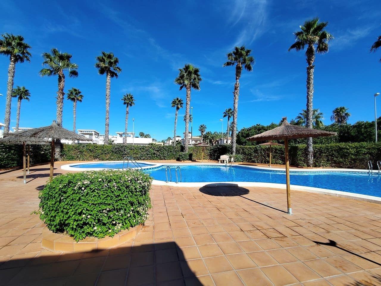 4 bedroom Terraced Villa for sale in Rojales with pool - € 249,995 (Ref: 10100411)