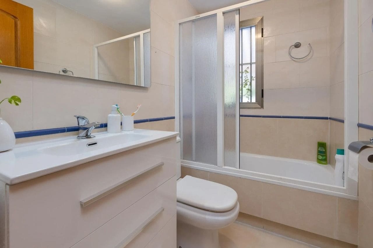 3 quarto Penthouse para venda em Torrevieja com piscina - 329 000 € (Ref: 10109919)