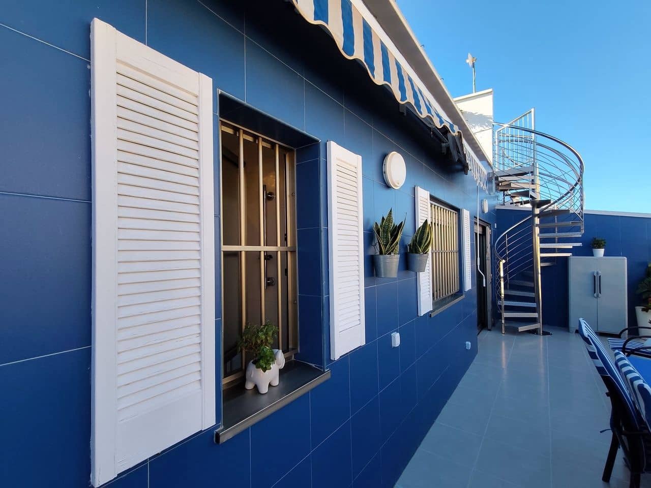 3 quarto Penthouse para venda em Torrevieja com piscina - 329 000 € (Ref: 10109919)
