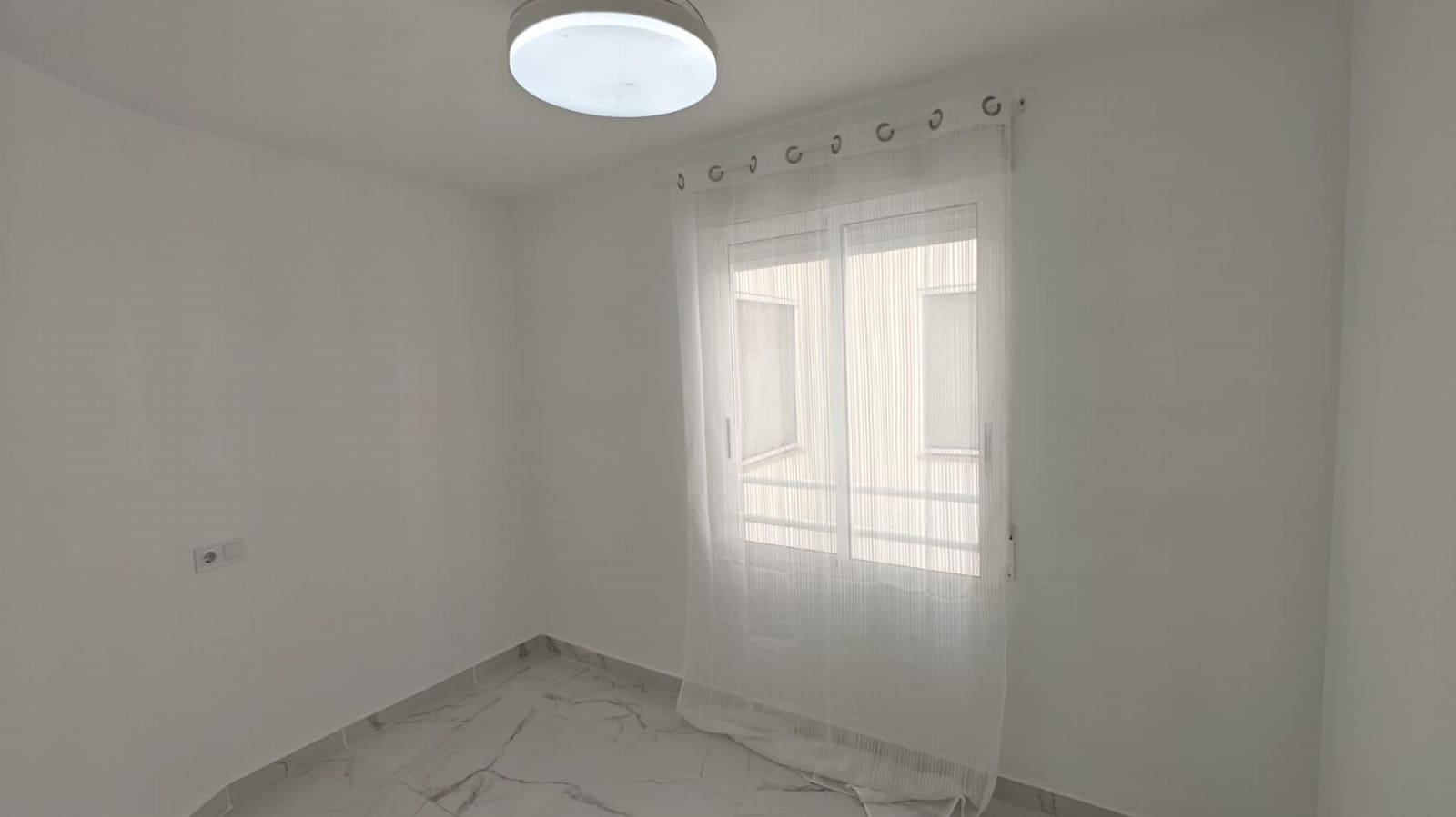 Apartamento de 3 habitaciones en Torrevieja en venta - 165.000 € (Ref: 10110999)