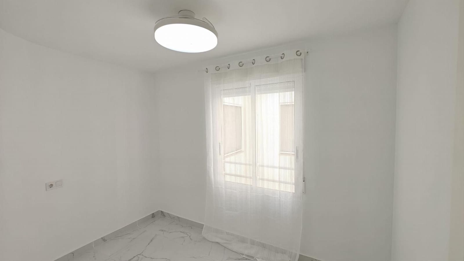 Apartamento de 3 habitaciones en Torrevieja en venta - 165.000 € (Ref: 10110999)