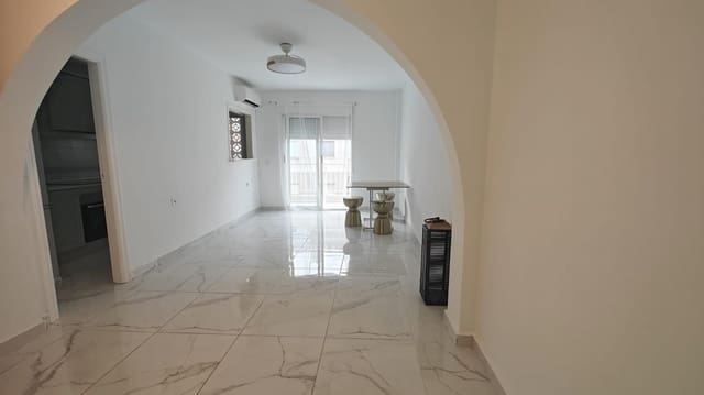 Apartamento de 3 habitaciones en Parque de las Naciones, Torrevieja en venta - 165.000 € (Ref: 10110999)