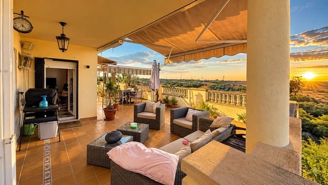 5 camera da letto Villa in vendita in Villamartín - Las Filipinas, Orihuela con piscina garage - 635.000 € (Rif: 10111000)