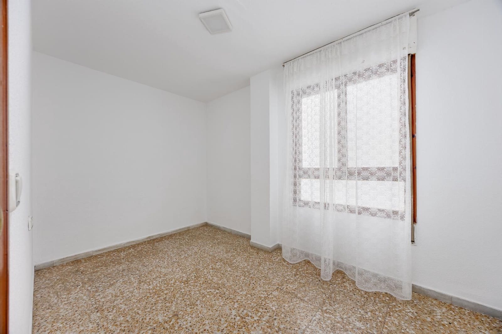 3 makuuhuone Huoneisto myytävänä paikassa Torrevieja - 169 990 € (Ref: 10111001)