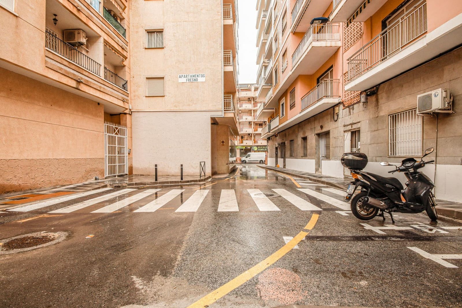 1 bedroom Apartment for rent in Torrevieja - € 650 (Ref: 10111801)