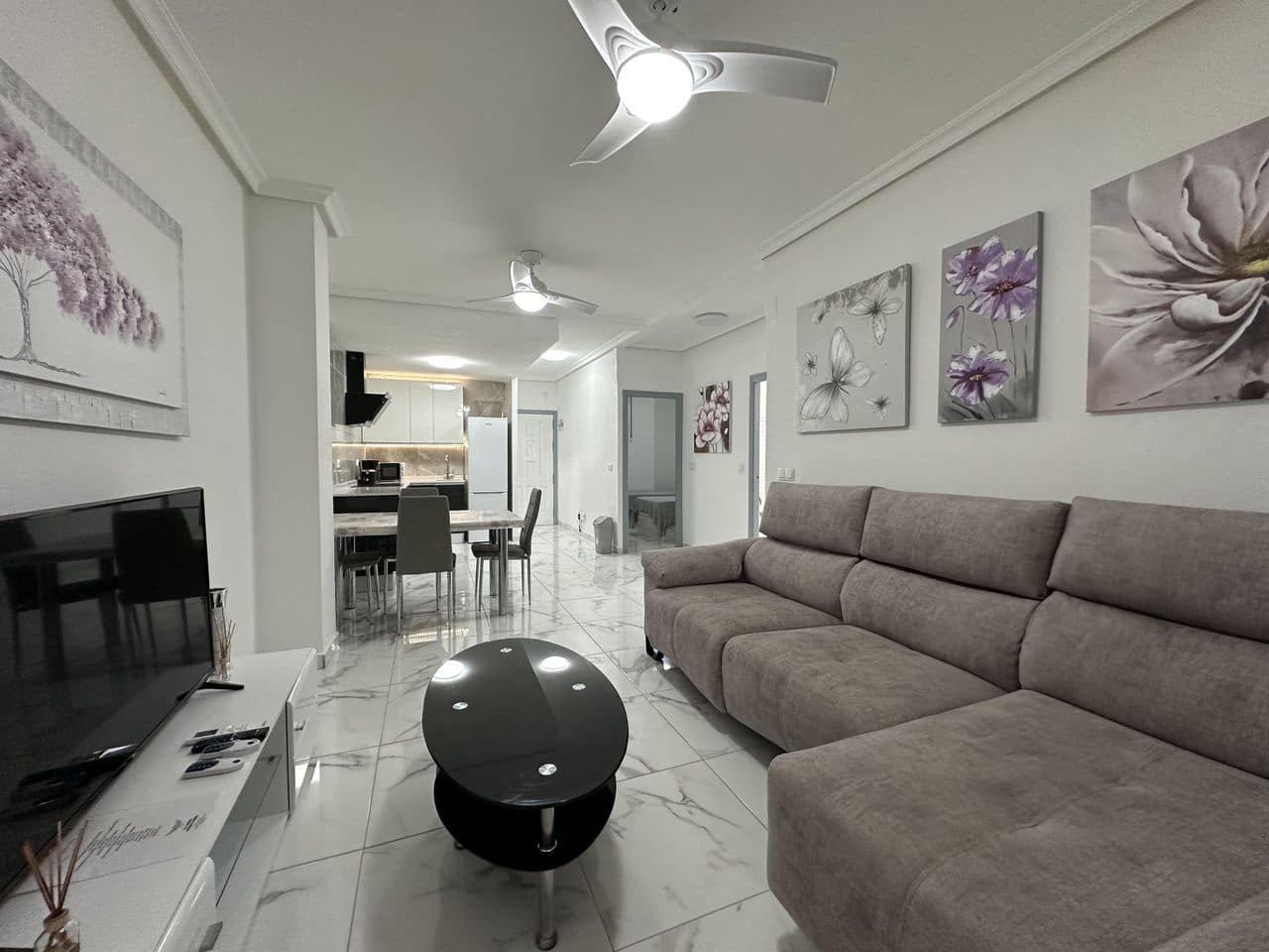 Apartamento de 2 habitaciones en Torrevieja en venta - 184.950 € (Ref: 10111803)