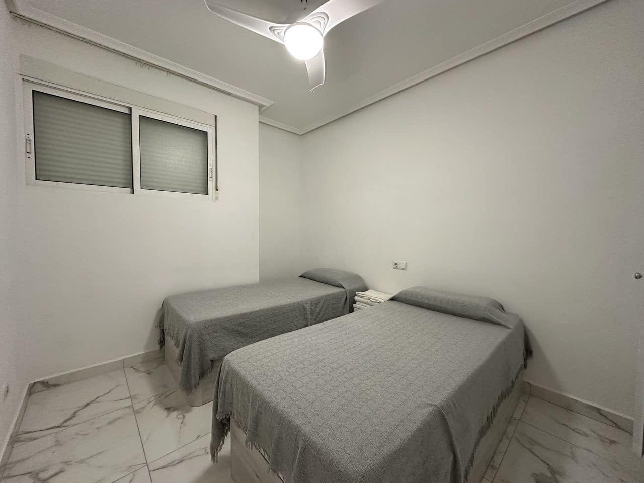 Apartamento de 2 habitaciones en Torrevieja en venta - 184.950 € (Ref: 10111803)