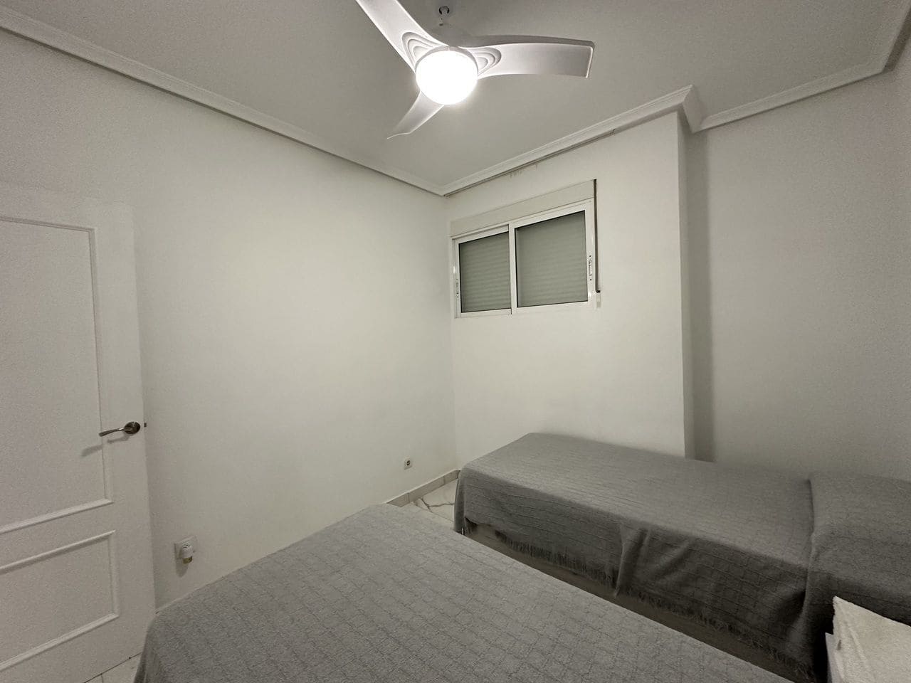 Apartamento de 2 habitaciones en Torrevieja en venta - 184.950 € (Ref: 10111803)