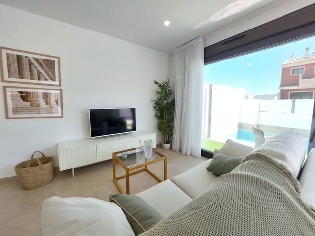 3 quarto Moradia para venda em San Pedro del Pinatar com piscina - 395 000 € (Ref: 10115848)
