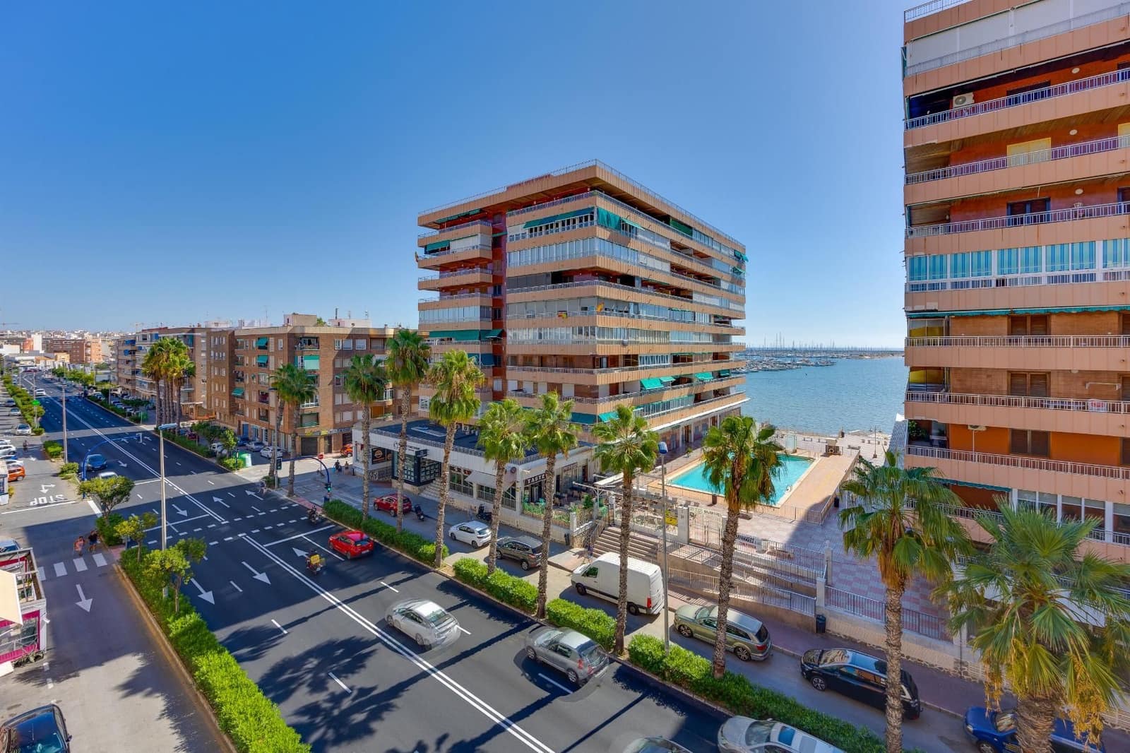 2 soverom Leilighet til salgs i Torrevieja - € 149 900 (Ref: 10120149)