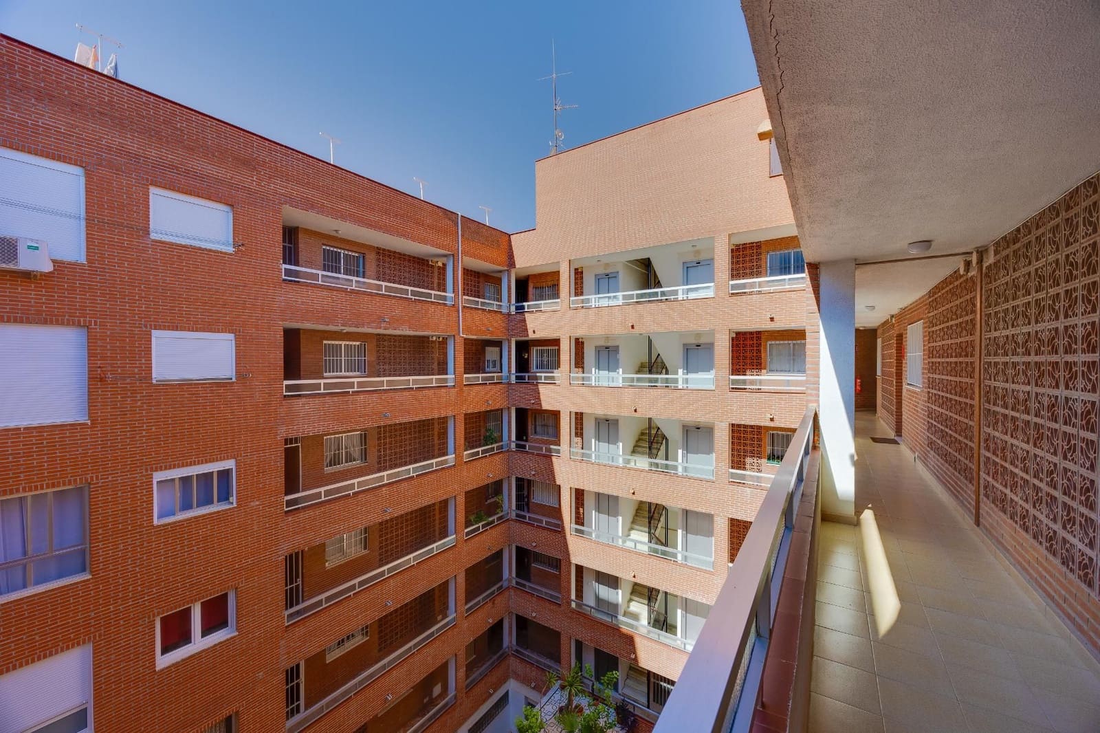 2 soverom Leilighet til salgs i Torrevieja - € 149 900 (Ref: 10120149)
