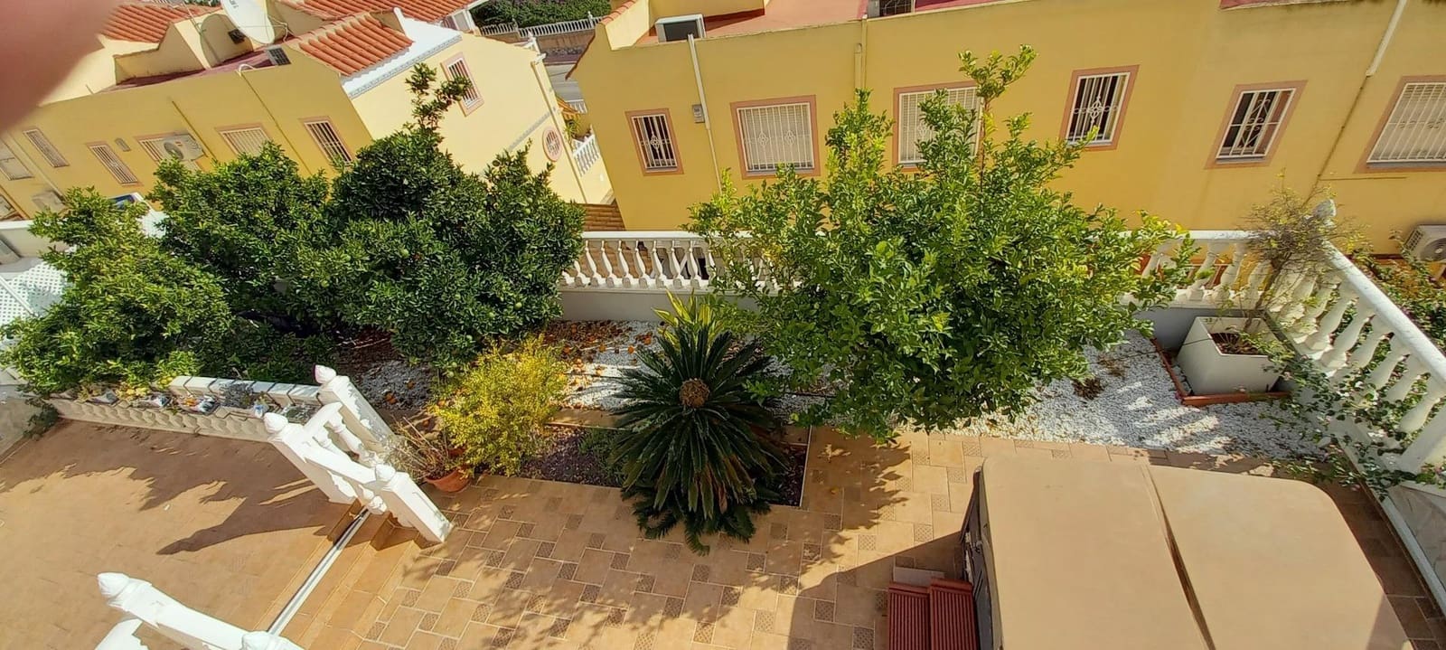 3 bedroom Villa for rent in Filipinas with pool - € 1,500 (Ref: 10120152)