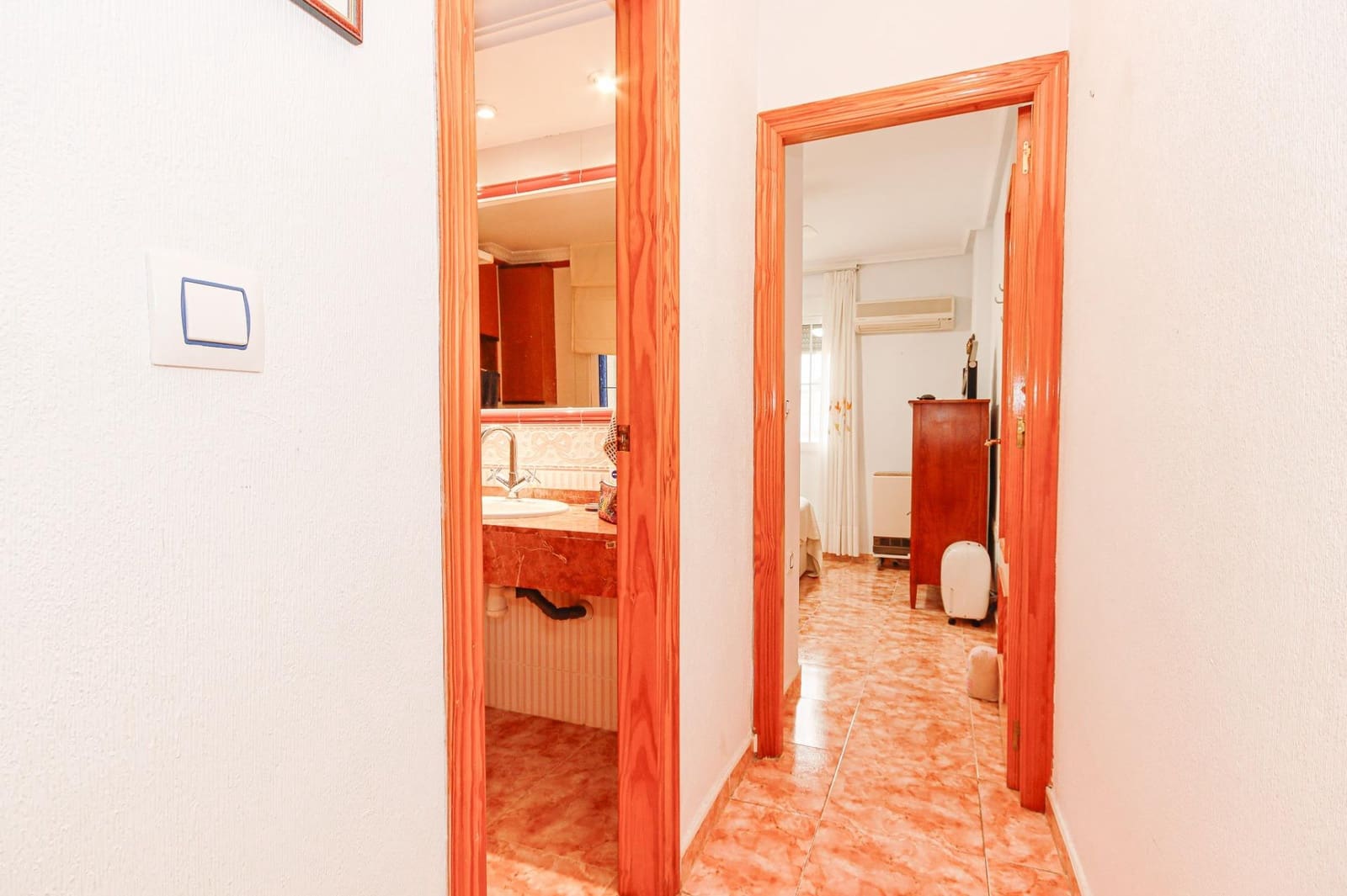 3 bedroom Villa for rent in Filipinas with pool - € 1,500 (Ref: 10120152)
