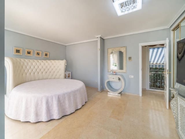 5 makuuhuone Huvila myytävänä paikassa Cañada del Molino, Torrevieja mukana uima-altaan - 1 090 000 € (Ref: 10132864)