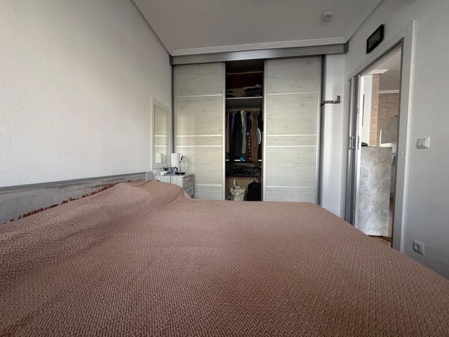 Bungalow de 2 habitaciones en Parque Acuático - Sector 25, Torrevieja en venta con piscina garaje - 175.000 € (Ref: 10133397)