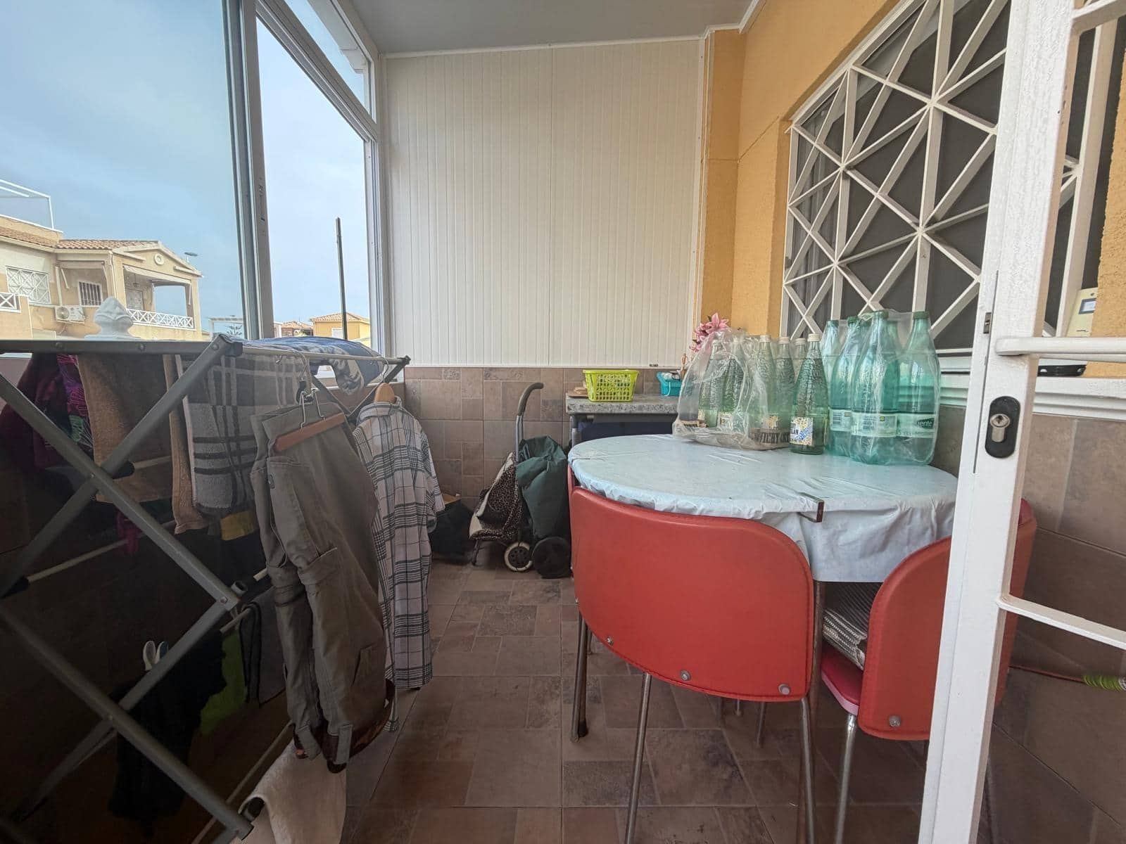 Bungalow de 2 habitaciones en Torrevieja en venta con piscina garaje - 175.000 € (Ref: 10133397)